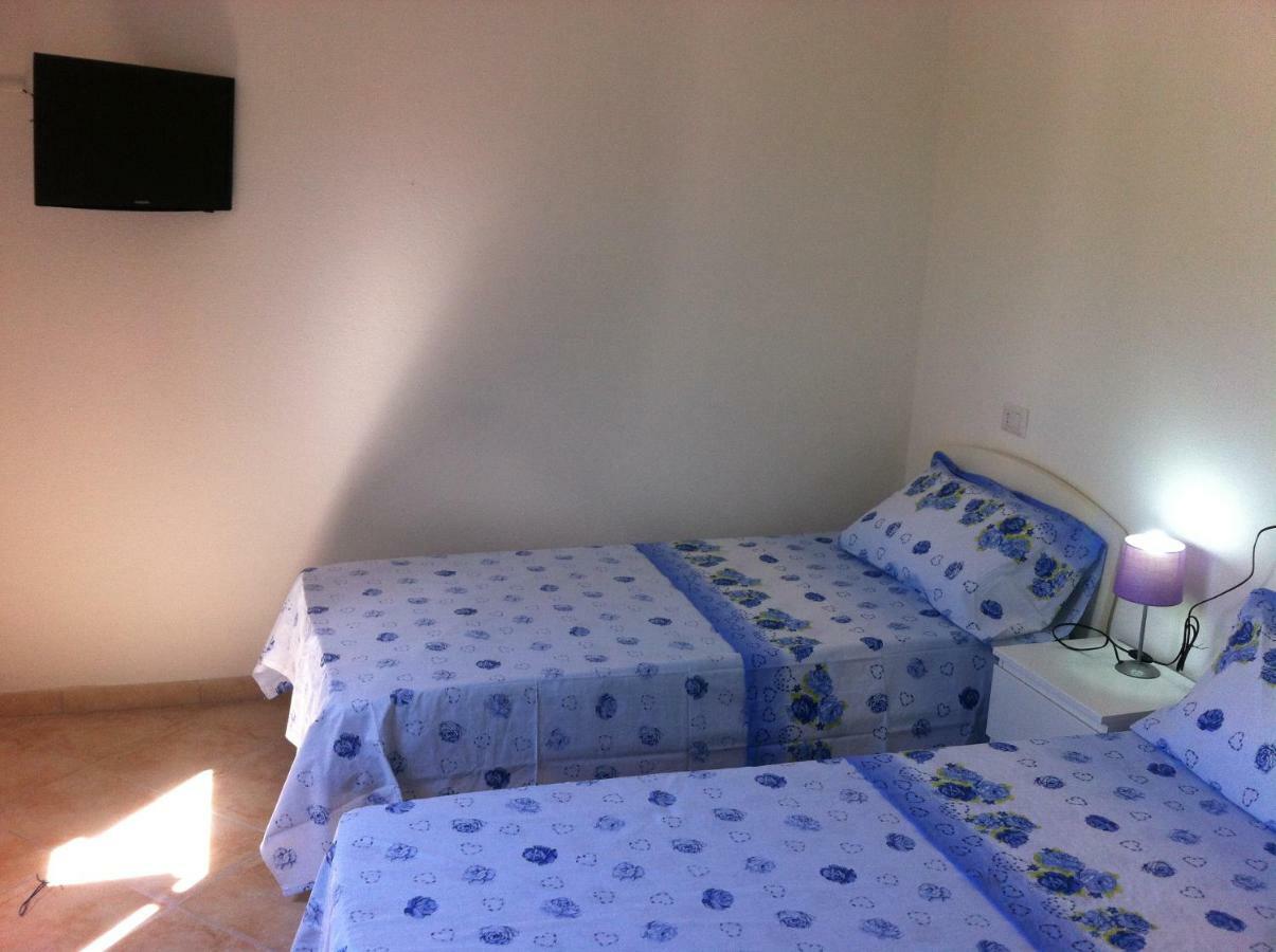 Ginepro Family Appartement Valledoria  Buitenkant foto